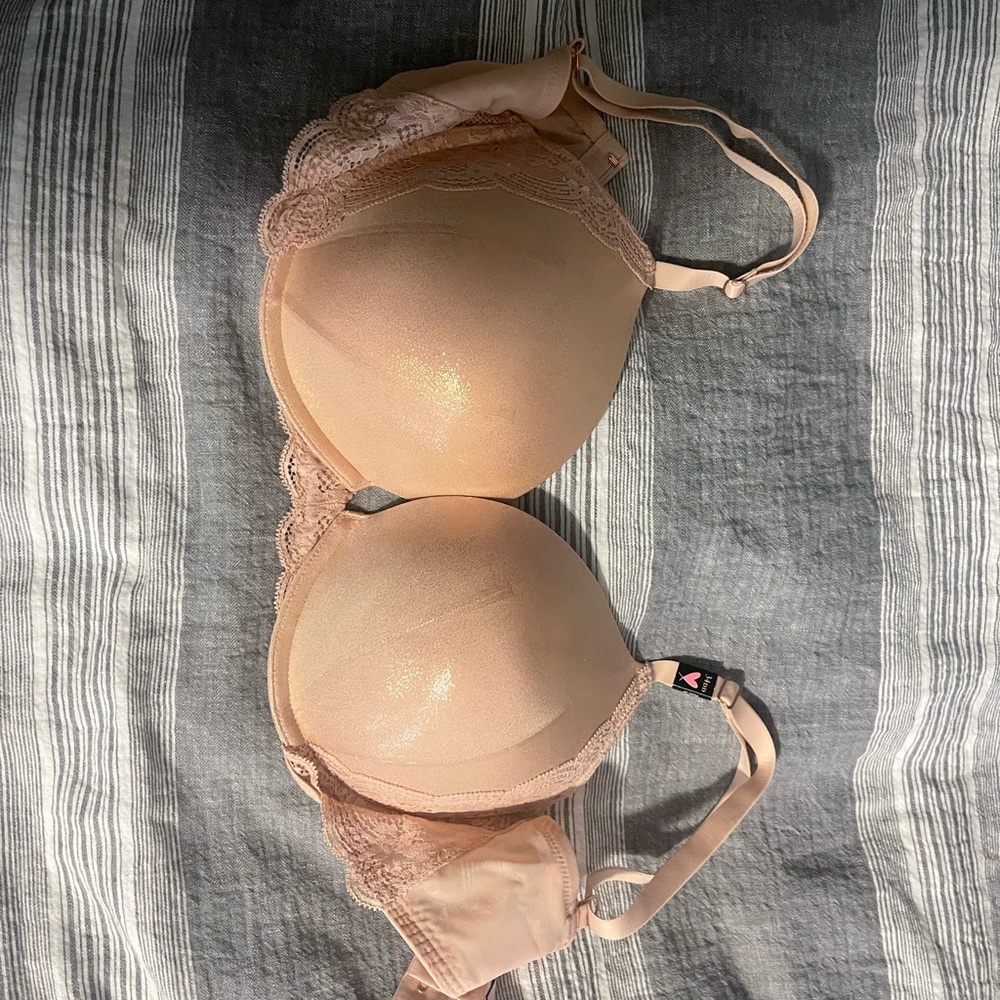VS Dream Angels push-up Bra 34DD- NWT